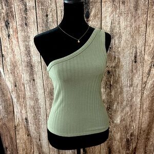American Eagle one shoulder top 💚
